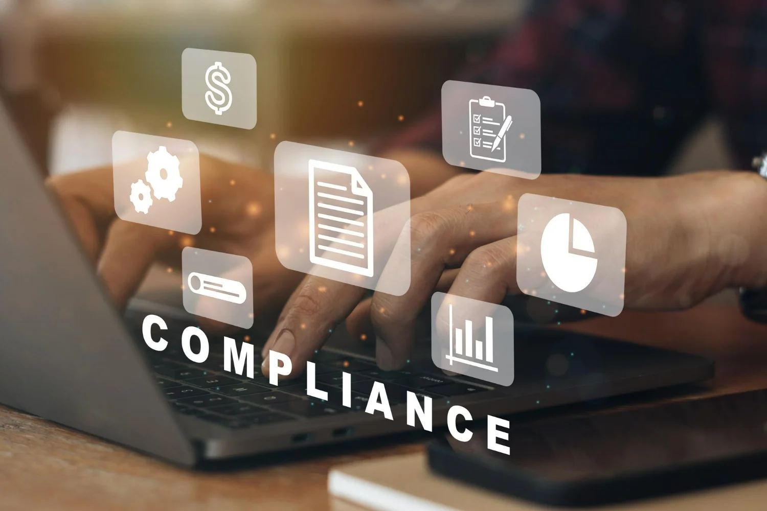Imagem de um profissional de contabilidade usando notebook, com a ilustração de ícones de compliance tributário.